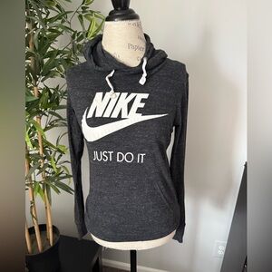 Nike Women’s Hoodie size small gray vintage